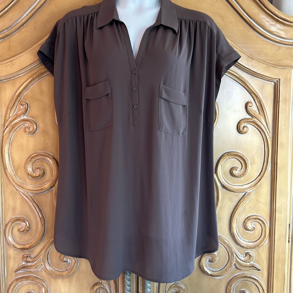 NWT Pleione Cocoa brown blouse